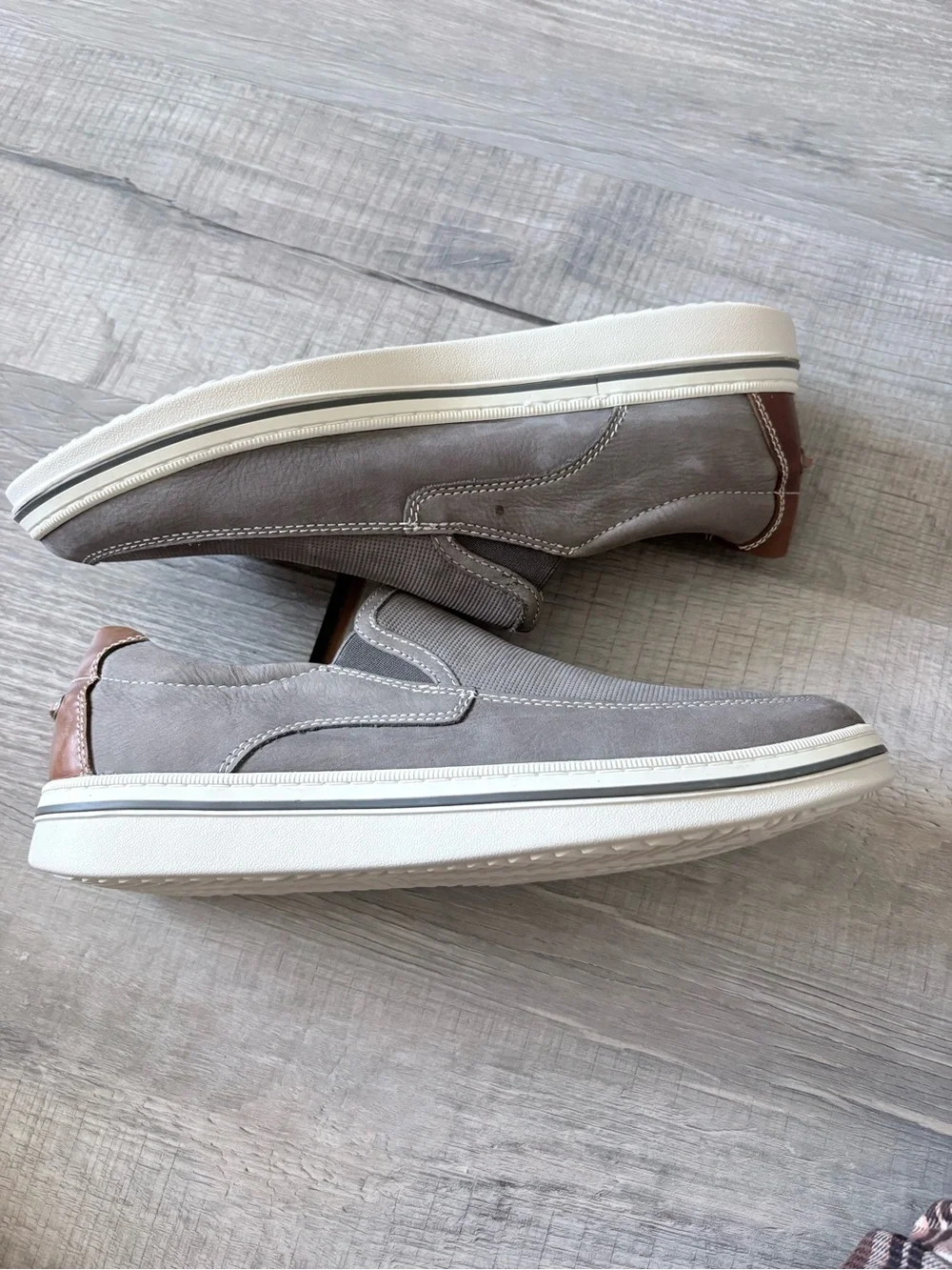 Johnston & Murphy “Bowling Mock Venetian” Slip-On Loafer  like new size 11